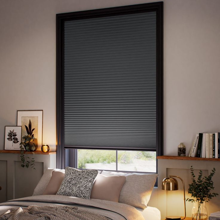 MaxShade Blackout Pewter Thermal Blind_2